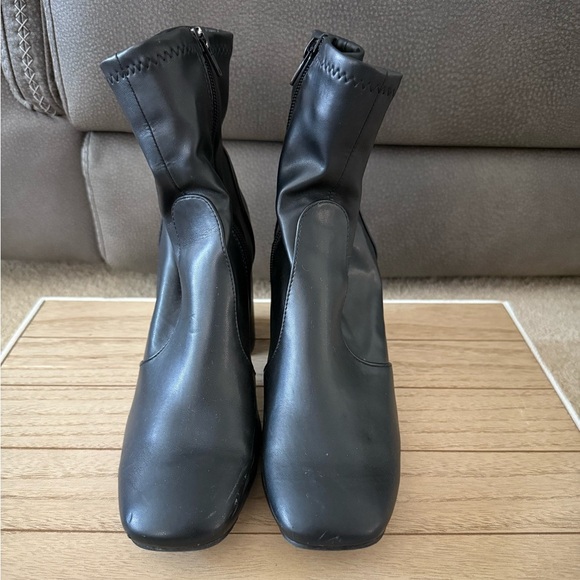 Madden Girl Windy Black Heeled Boots with Chunky Block Heel - Picture 4 of 8